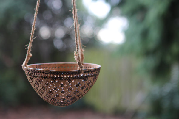 Thai Coconut Hanging Bowl 'Daisy