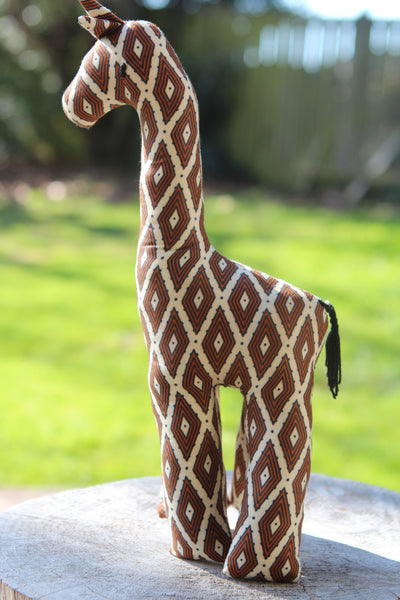 African Animal - Brown Diamond Giraffe