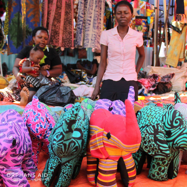 African Animal - Pink & Green Rhino